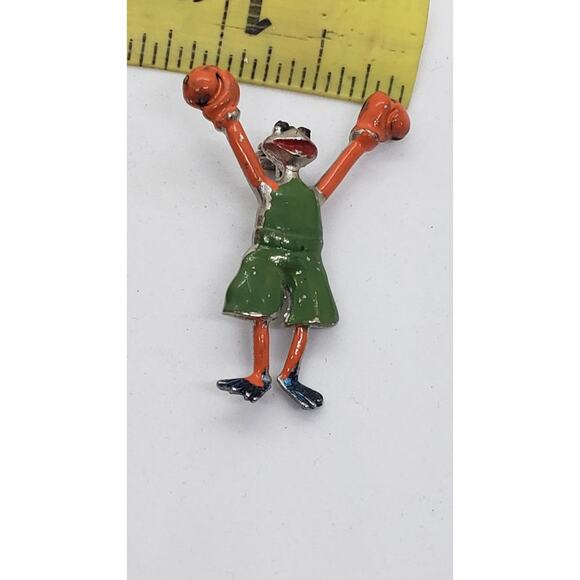 Vintage Brooch Enamel Frog Boxing Cartoon Kermit Funny 1940s 1950s Pin - Picture 4 of 4